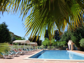 Отель Appart'Hotel Festival Sud Aqua - Avignon TGV  Авиньон